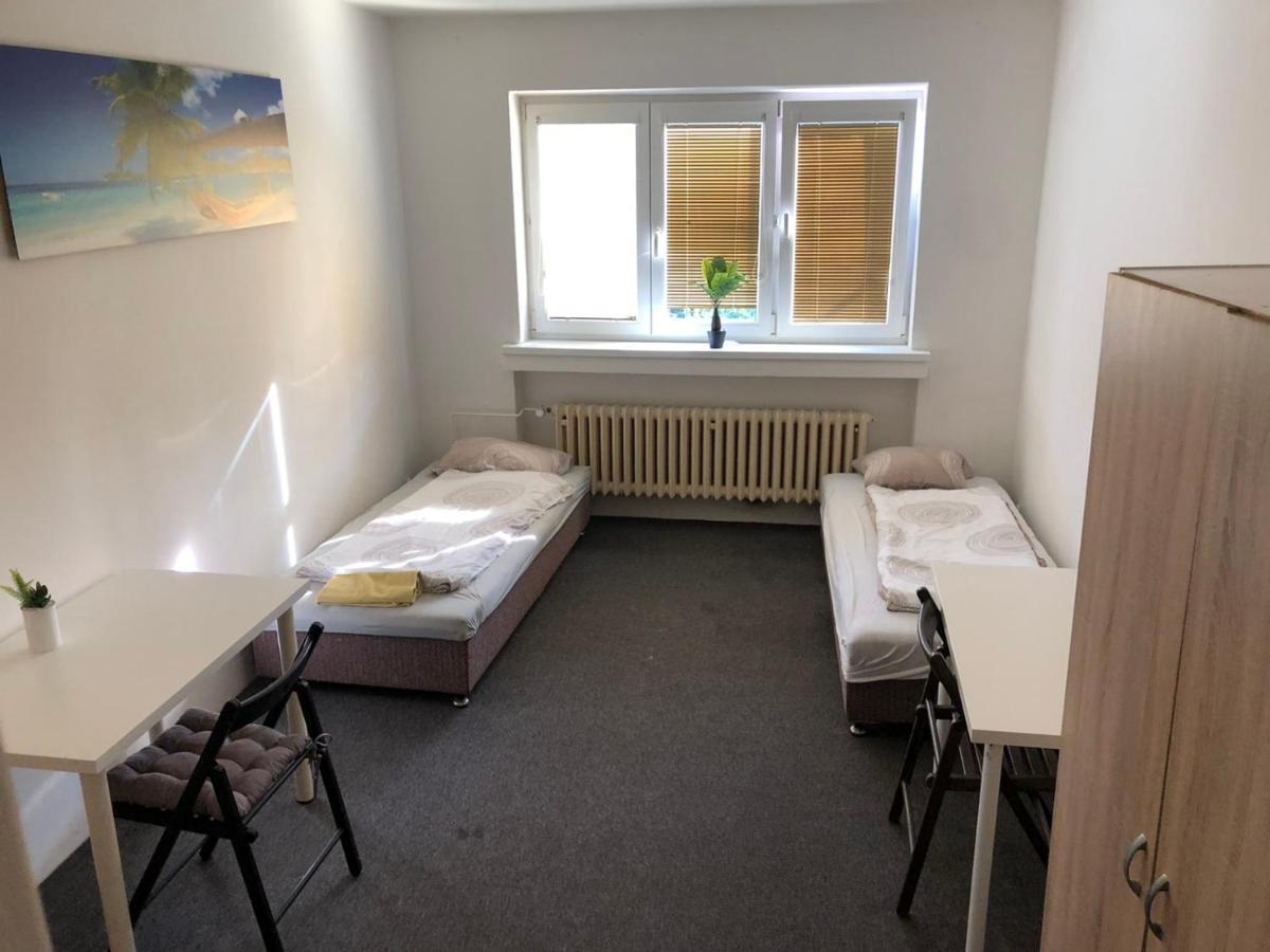 Hostel House Near Bvv-Vystaviste เบอร์โน ภายนอก รูปภาพ